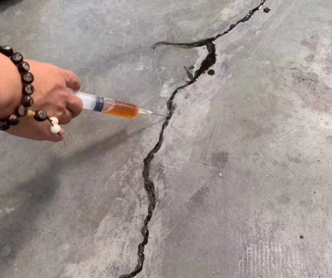 排浦镇混凝土裂缝修补技术详解​